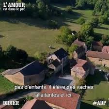 Un couple emblématique de l'amour est dans le pré va bientôt devenir parents pour la première fois. Didier De L Amour Est Dans Le Pre Drole Et Genant A La Fois Pour Karine Lemarchand Videos Mdr