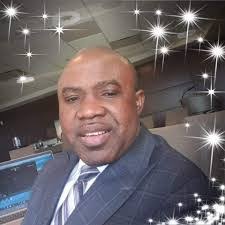 Michael Manns's Instagram, Twitter & Facebook