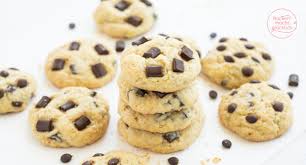 Vegane Chocolate Chip Cookies Backen Macht Glucklich Rezept In 2020 Backen Macht Glucklich Cookies Backen Chocolate Chip Cookies Rezept