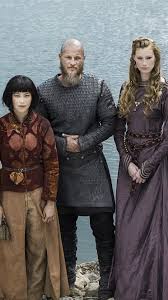 Vikings, ragnar lodbrok, lagertha lothbrok, travis fimmel, katheryn winnick. Iphone Wallpaper Alyssa Sutherland Travis Fimmel Ragnar Lothbrok Travis Fimmel 1080x1920 Wallpaper Teahub Io