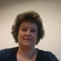 Tina Renshaw's Instagram, Twitter & Facebook