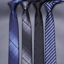 Apabila seorang lelaki tumbuh janggut, ia secara automatik menjana gaya baru dan menukar hari ini, saya akan berkongsi dengan anda contoh kod pakaian formal dan penggunaan beberapa. Spot Ck Tie Lelaki Korea Bergaris Formal Pakaian Hitam Pakaian Formal Perniagaan Lelaki Dan Baju Pengantin Lelaki 6cm Shopee Malaysia