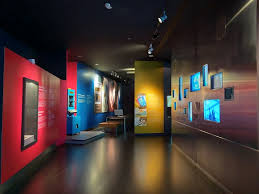 The art gallery showcases the central bank's collection of malaysian and southeast asian art acquired since 1962. Economics 101 Visiting The Bank Negara Money Museum Art Gallery Kl Eris Goes To