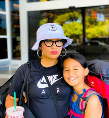 Nabila huda is an actress, known for makrifat cinta (2018), munafik (2016) and m4m4 (2020). Nabila Huda Sedih Baca Surat Anak Kosmo Digital