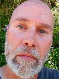 Shane Beck's Instagram, Twitter & Facebook