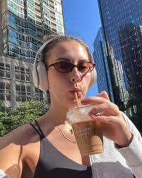 Mackenzie Holmes (@kenzieholmes_) • Instagram photos and videos