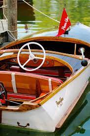 40th Lake Minnetonka Antique And Classic Boat Show - Winchester Boat Works Classic Boats Runabout Boat Mahogany Boat