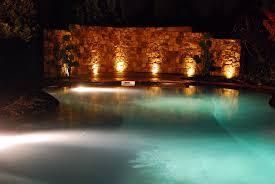 Sandsteinmauer Mit Schwimmteich Freie Form Mit Salzelektrolyse Salzwasser Pool Schwimmteich Sandsteinmauer Pool