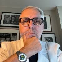 Alexander Landa's Instagram, Twitter & Facebook