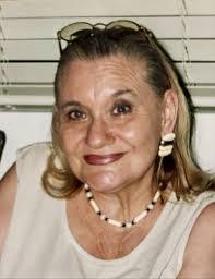 Ellen Geiger's Instagram, Twitter & Facebook