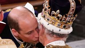 Incoronazione Carlo, le parole del Re per William. Harry sparito