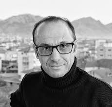 The Cross and the Kalashnikov: Amazon.co.uk: Akazraji, Paul: 9780551032620:  Books