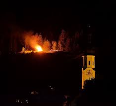 Einer alten bauernregel zufolge sollte die rhabarberernte um johanni (24. Sonnenwende Johanni Mittsommer