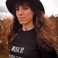 Kitty Shannon's Instagram, Twitter & Facebook