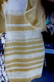 Black And Blue Dress That Looks White And Gold People Can T Agree On The Colors Of This Dress And It S Driving The Internet Insane Yellow And White Dress Black And Blue Dress White Gold Dress