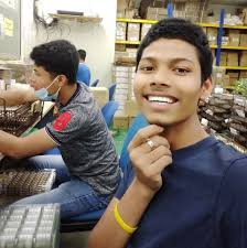 Better disguise than Superman wearing spectacles. Also fyi it doesn't  matter if you're a Malaysian, to pump RON 95 petrol you need a  Malaysian-registered car.