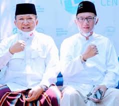 Sedangkan menyambung tiga rakaat witir (sekaligus) dihukumi makruh, sebab adanya larangan dalam hadits nabi: Bupati Wakil Bupati Terpilih Jember H Hendy Siswanto Gus Firjaun Dukung Kemandirian Ekonomi Pesantren Hariansuara Com