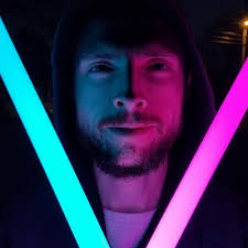 Eric Helmuth (@erichelmuth)