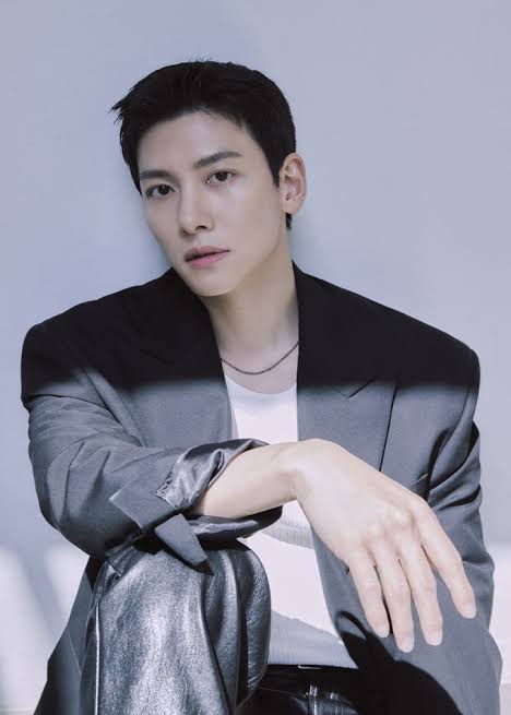 Ji Chang-wook profile