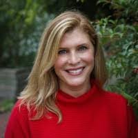 Julie Melancon's Instagram, Twitter & Facebook