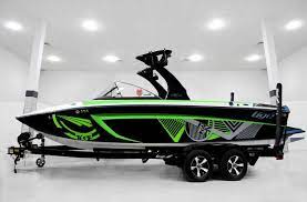 Tige Boats Rzr Wakeboard Boats Cool Boats Boat Wraps