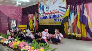 Hari guru di malaysia disambut pada 16 mei setiap tahun bermula tahun 1972. Sk Sungai Selisek Majlis Sambutan Hari Guru 2017