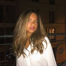 Paola Locatelli On Instagram New Hair Who Dis Blonde Hair Girl Hair Styles Brown Blonde Hair