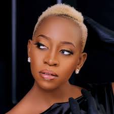 Food distribution has sparked yet another chaotic showdown in the #BBNaija  house! 🍴😅 When HoH Rooboy called out whoever took the sardines to share,  things ultimately escalated into a squabble between Dede,