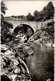 Entre causses & cévennes inscrit au patrimoine mondial de l'unesco, à 1h15 de la méditerranée (montpellier/sète/béziers). Dourbies 4pz 545 Dourbies Pont Dans Les Gorges De La Dourbie Carte Postale Ancienne Et Vue D Hier Et Aujourd Hui Geneanet