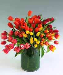 Celebrate 70 Tulips Celebrate Any Occasion With This Fresh Colorful Mix Of Tulips A Stadium Flowers Spring Trad Flower Delivery Flowers Online Flower Delivery