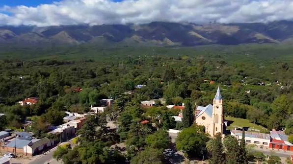 Luyaba, La Población y Yacanto