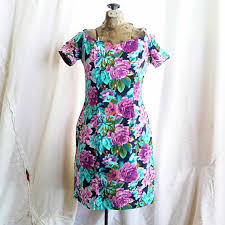 I support the diversity, equity, & inclusion efforts of corporations, clinicians, and other institutions through training, organizational consulting, and empowerment. Vintage 90s Fao Schwartz Gem