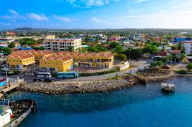 ˈkraːlə(n)dɛik) is the capital city and main port of the island of bonaire in the caribbean netherlands.the language spoken in the town is papiamentu, but dutch and english are widely used. Bonaire Tipps Der Inselguide Fur Eure Nachste Karibikreise