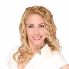 Amanda Acton's Instagram, Twitter & Facebook