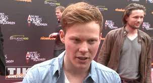 Darauf ließ er seine burg vom hofmagier marduk mit. Daniel Wilken Uber Kreischende Fans Liebesbriefe Und Die Zukunft Tikonline De