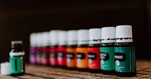 How to use essential oils for natural hair. The Best Essential Oils For Natural Hair Growth To The Curl Market