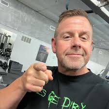 Aaron Degler (@aarondegler) • Instagram photos and videos