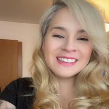 Who is a recommended Indigenous hairstylist or barber?