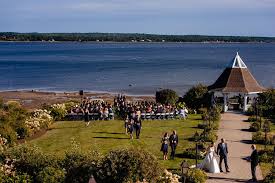 A Wedding Ceremony At French S Point In Stockton Springs Maine Maine Wedding Photographer Maine Wedding Wedding