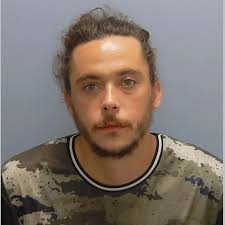 Hampshire Constabulary ask public 'not to approach' Basingstoke man  connected with 'serious assault'