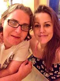 Emma Huggins (@emma_huggins)