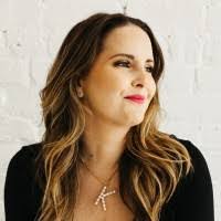 Lisa Milewski's Instagram, Twitter & Facebook