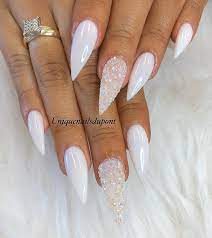 70 Trendy Designs Acrylic Nails To Try Once Polish And Pearls Gel Nails Manicure Nails Design With Rhinestones