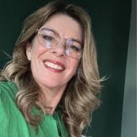 Sylvia Schrader's Instagram, Twitter & Facebook