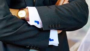 Mais selon une autre hypothèse, l'expression proviendrait plutôt du milieu commercial. Une Autre Paire De Manches Presentation Le Blog De Monsieur