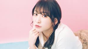 吉田朱里 誰でも簡単にアイドル級の可愛さ 大人っぽ三つ編みおさげの作り方 ray 三つ編み おさげ おさげ 三つ編み