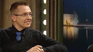 Je podruhé ženatý, jeho manželkou je od 17. Roman Smucler Je Podruhe Otcem Narodil Se Mu Syn Idnes Cz
