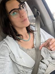 can you edit my photo to look like i was in a cafe?