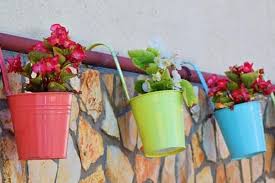 They fit with the green atmosphere and make the garden even more beautiful. 15 Space Saving Garden Planters Urban Garden Gal