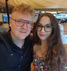 No to zaczynamy nasz mecz otwarcia na #euro2024 🔥 Jaki wynik obstawiacie?  😁 Przeciwnik jest trudny, ale wierzę że uda się urwać punk, lub trzy! 😎😁  Niech to będzie dobry mecz i